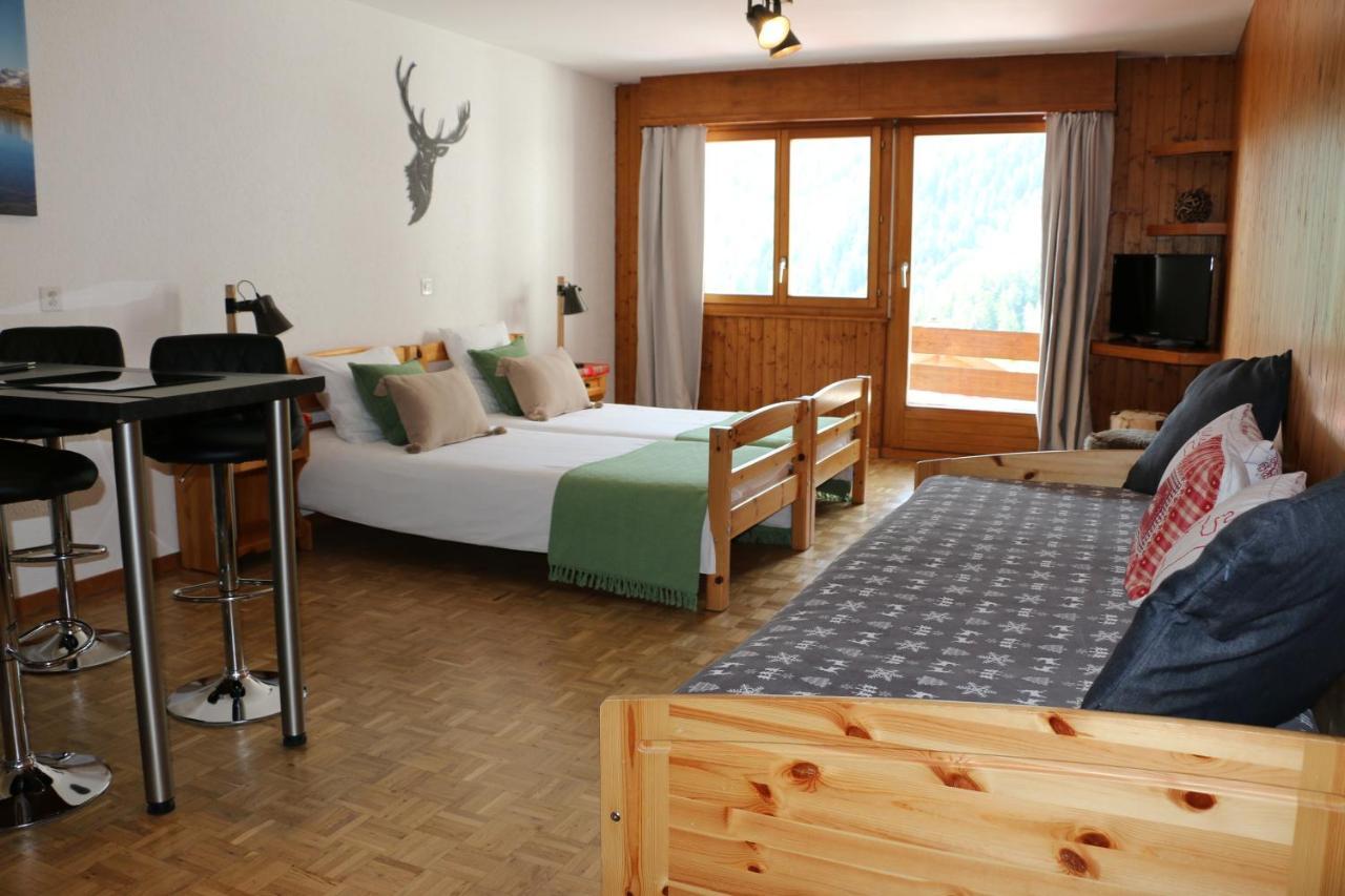 Le Vieux Valais Aparthotel โอวรอนนาซ ภายนอก รูปภาพ